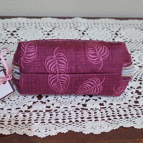 Handmade Avie's Place Quilted Patchwork Zippered Pouch Cosmetic Bag NWT - Picture 3 of 4